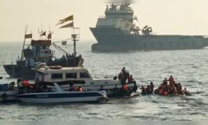 Search operation on for 7-yr-old boy missing after Mumbai ferry-Navy craft crash