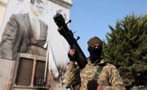 Syrian Rebels Close In On Damascus, US Fears Assad’s Chemical Weapons