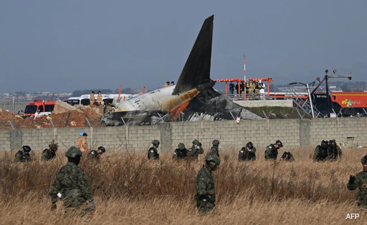 South Korea Plane Crash Victims’ Families In Tears