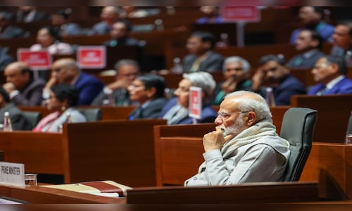 PM Modi meets leading economists, seeks views on sustained long term growth for 2047