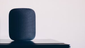 Apple’s HomePod With Display Delayed to Q3 2025 Due to Software Development: Ming-Chi Kuo