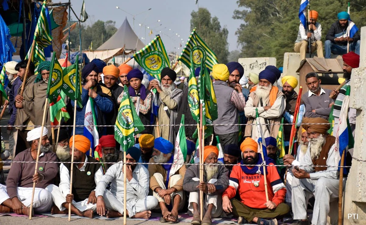 Farmers Protest: Cops Used Tear Gas As Farmers Resume March To Delhi: 10 Points