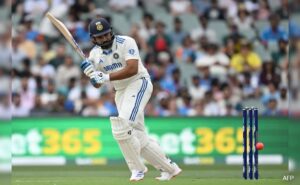 Sunil Gavaskar Defends Rohit Sharma’s ‘Selfless’ Act, But Ricky Ponting Warns “For The Rest Of His Career…”