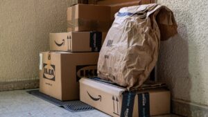 Cyber Monday spending hits record .3B