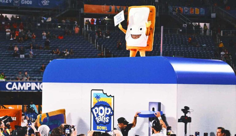 Iowa State’s Rocco Becht wins Pop-Tarts Bowl MVP, sends Cinnamon Roll to the toaster