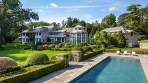 Mary Tyler Moore’s .9 million Greenwich mansion still seeks buyer