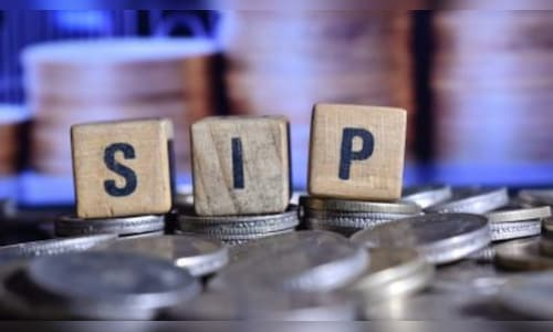 Understanding SIPs and the power of SIP top-up in mutual fund investing