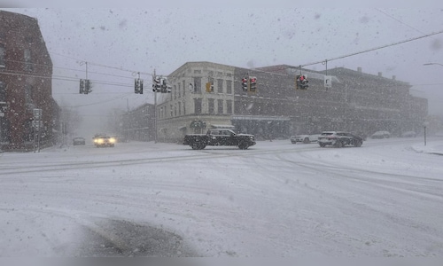 Storms across US bring heavy snow, dangerous ice and a tornado in California