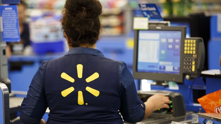 Some Walmart employees testing out body cameras