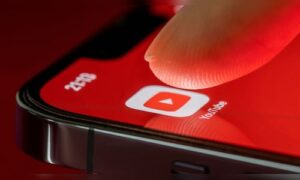 YouTube adds ‘Play Something’ button to help you find your next video