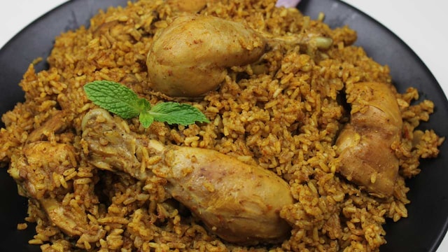 No 7. Dindigul Biryani | Yet another popular style from Tamil Nadu, the Dindigul Biryani is a must-try for foodies. This is made with the seerage samba rice and is known for its rich taste. (Image: Shutterstock)