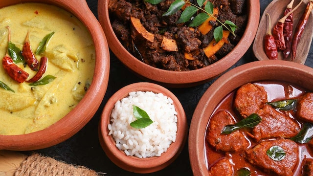 No 3. Kerala | In the southern state of Kerala, a significant 99.1% of its residents opt for non-vegetarian cuisine. The state holds a special place in the hearts of many foodies, like Meen Curry, Karimeen Pollichathu, Malabar Chicken Biryani as well as Appam with Chicken Stew.