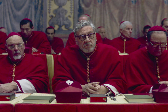 Sergio Castellitto (centre) as Cardinal Tedesco.