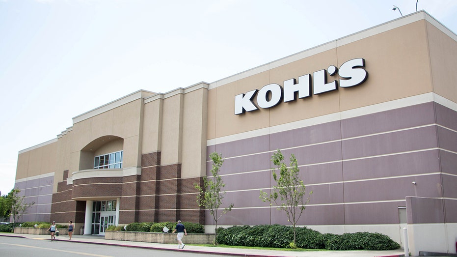 Kohl's shopping store