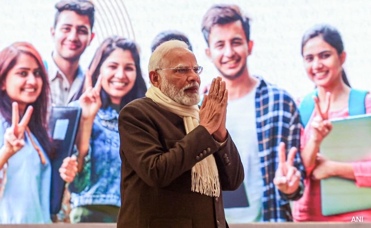 PM Modi Spends Day With “Young Friends”