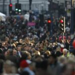 London bomb scare: Suspicious vehicle triggers evacuation on Regent Street