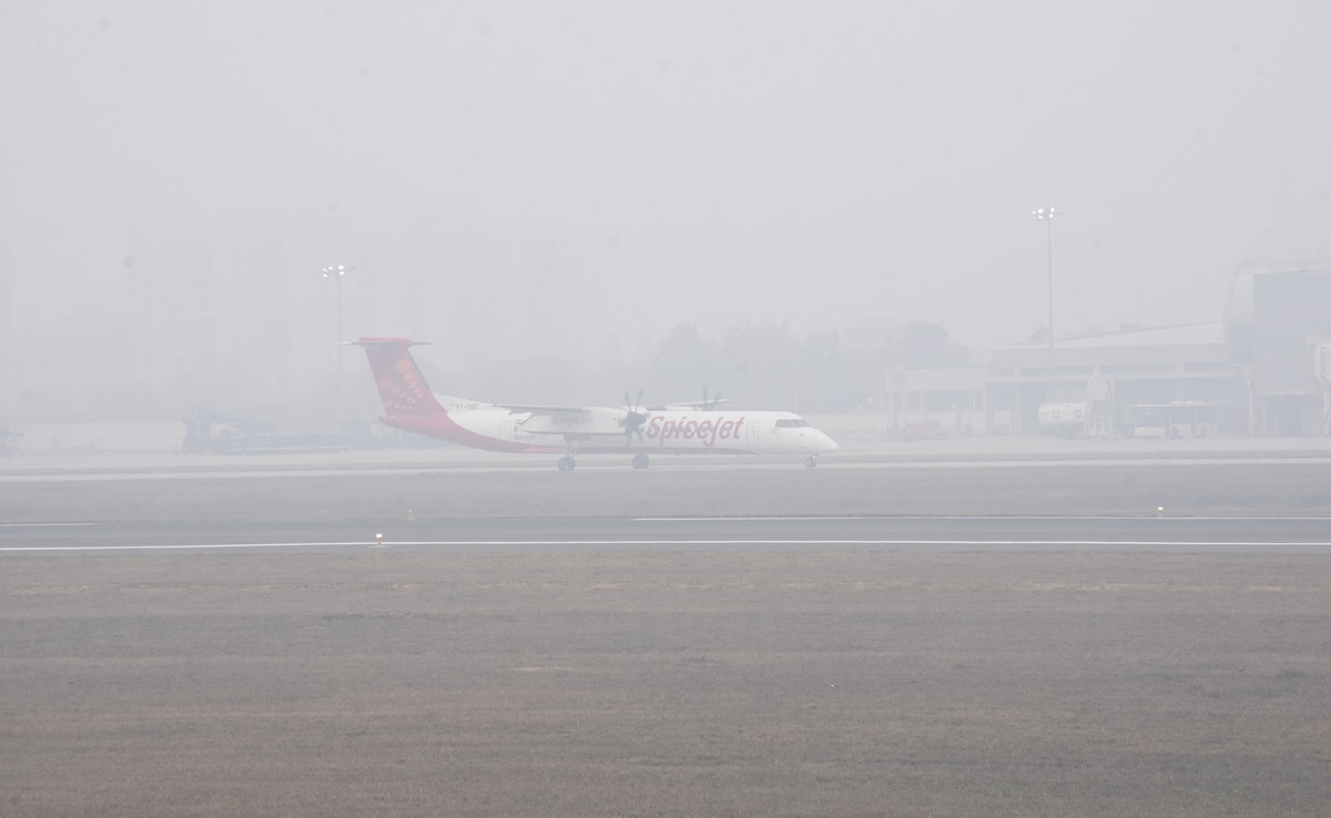 Over 400 Flights Delayed As Dense Fog Disrupts Operations At Delhi Airport