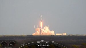 SpaceX Launches 24 Starlink Satellites to Expand Global Internet Coverage