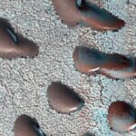 Mars Satellite Images Reveal Giant ‘Kidney Beans,’ Sparking Hints of Water and Life