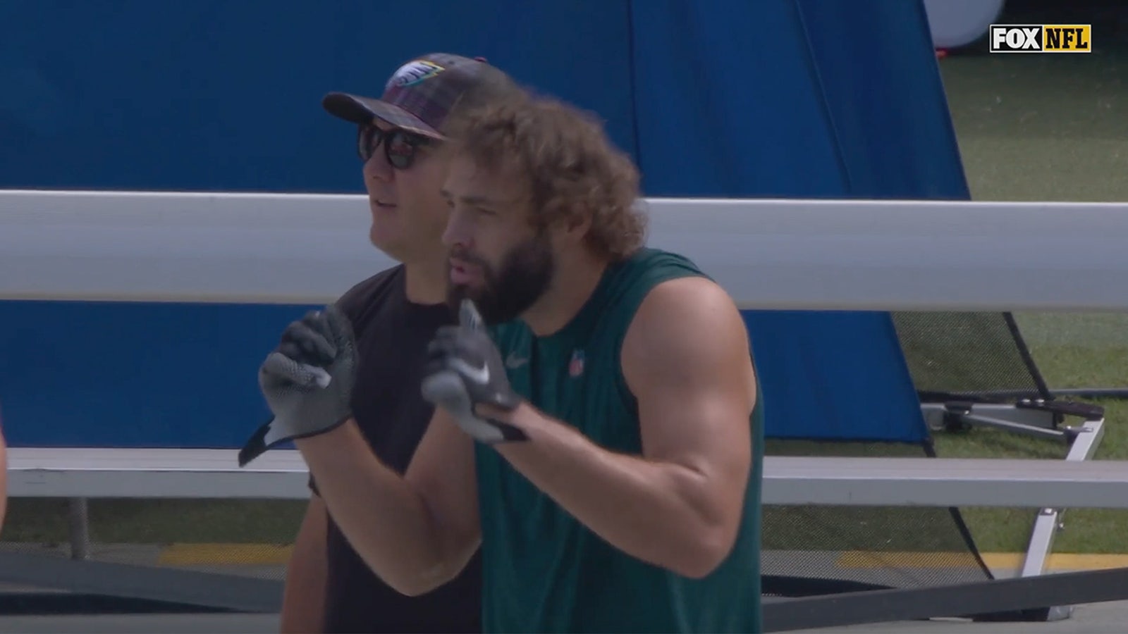 Eagles' Dallas Goedert startled by cannons in game vs. Buccaneers