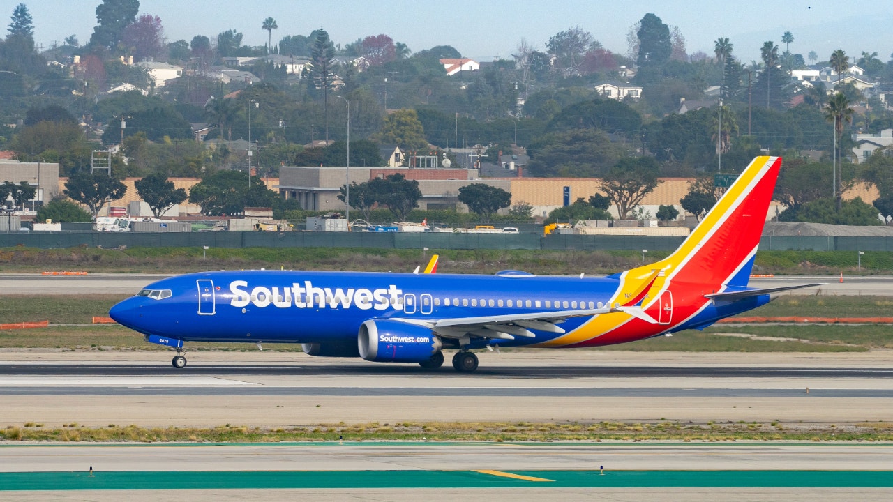 Southwest to pause some hiring, summer internships in cost-cutting measure