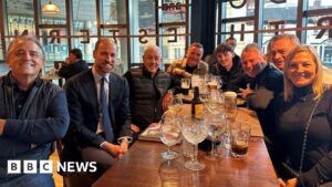 Prince William enjoys Wetherspoons pint with Aston Villa fans