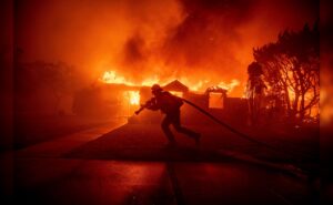 Trump Slams Officials Over Los Angeles Fire