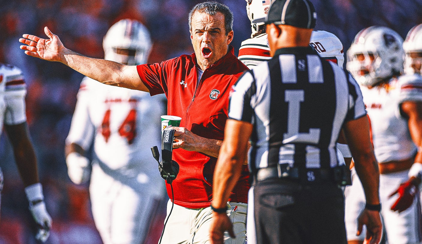 Illinois HC Bret Bielema taunts South Carolina’s Shane Beamer in eventful Cheez-It Bowl