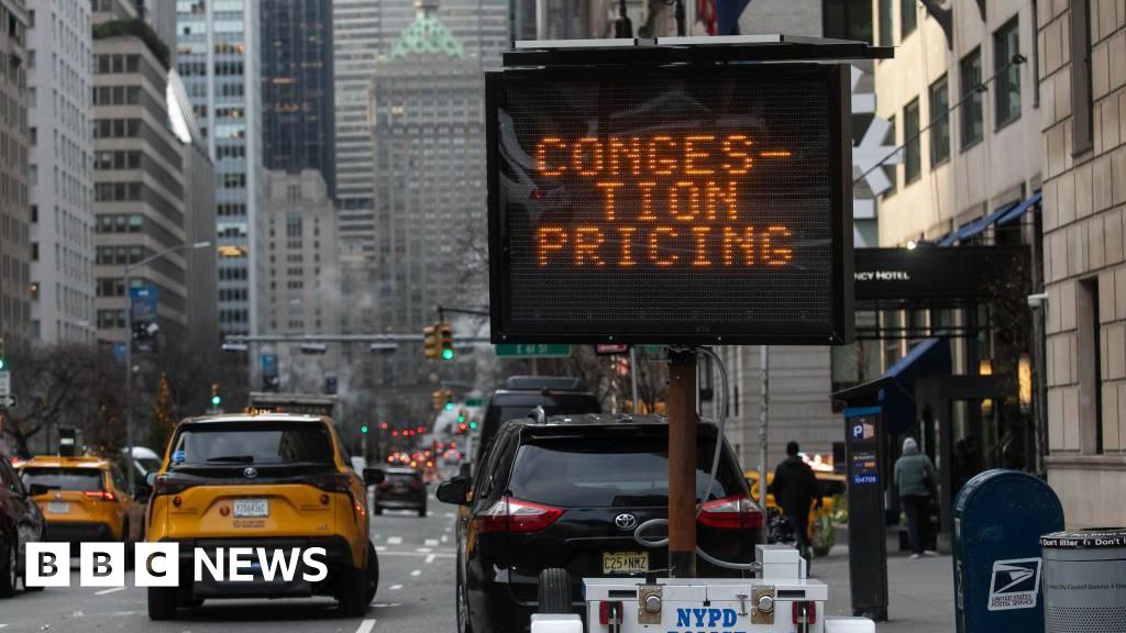 New York traffic falls after  congestion fee introduced