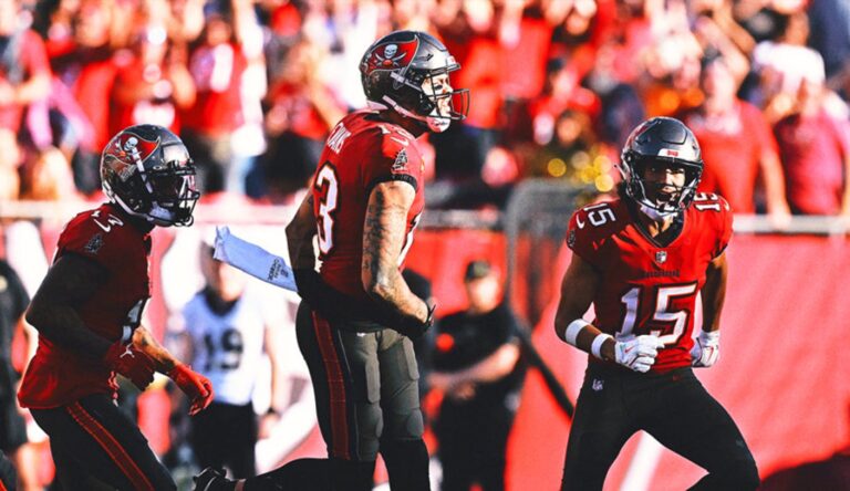 Bucs’ Mike Evans gets 1,000 receiving yards for 11th straight year, ties Jerry Rice