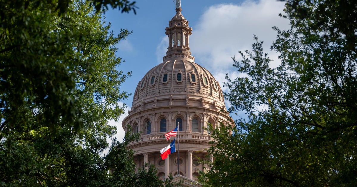 Texas Gov. Abbott orders flags to full staff for Trump’s inauguration despite national mourning for Carter