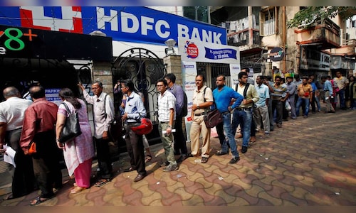 HDFC Bank’s Q3 CASA deposits decline, advances show modest growth