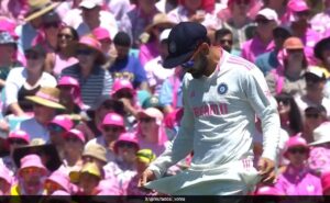 Virat Kohli Silences Australian Fans With Epic Sandpaper Gesture At SCG. Watch