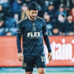 Mexico, LAFC star Carlos Vela’s home destroyed by LA wildfires