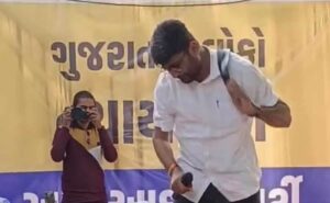 AAP Leader Takes Out His Belt, Flogs Himself At Public Meet In Gujarat