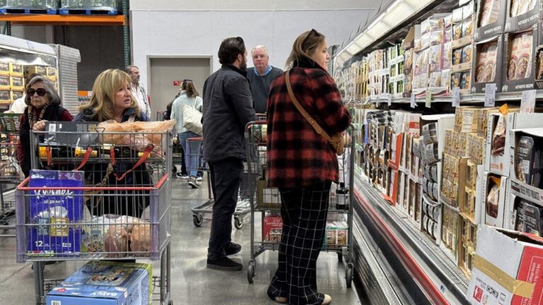 Inflation rises 2.9% in December, in line with expectations