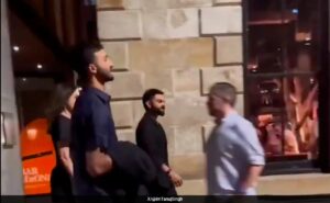 Holding Hands Virat Kohli, Anushka Sharma Spotted In Sydney Going To New Year Party. Watch